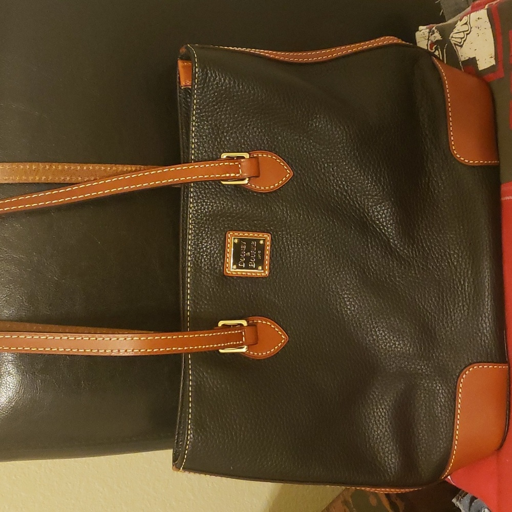 Dooney and Bourke shoulder bag